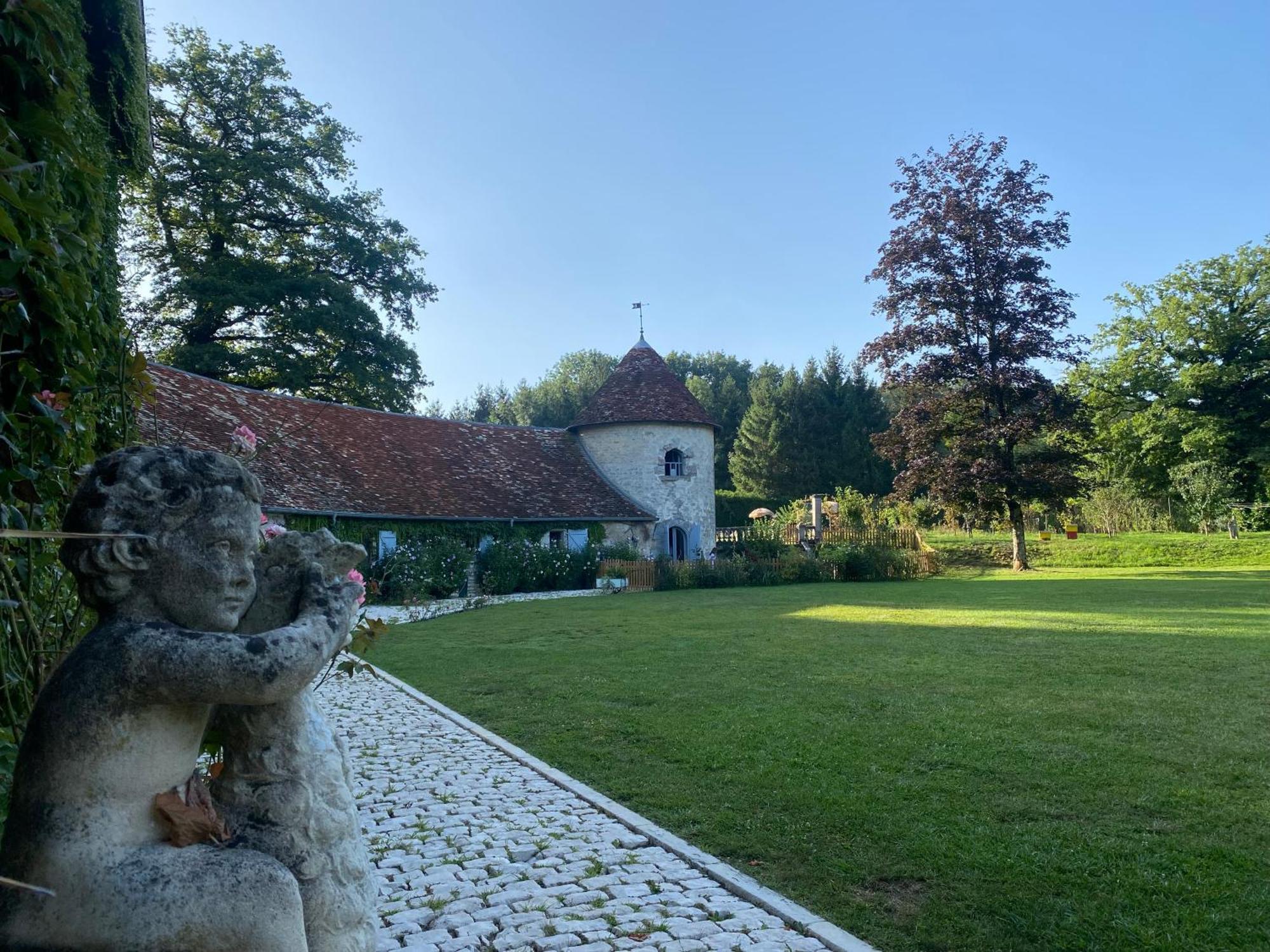 Le Colombier De Malpas Bed & Breakfast Quingey Exterior photo