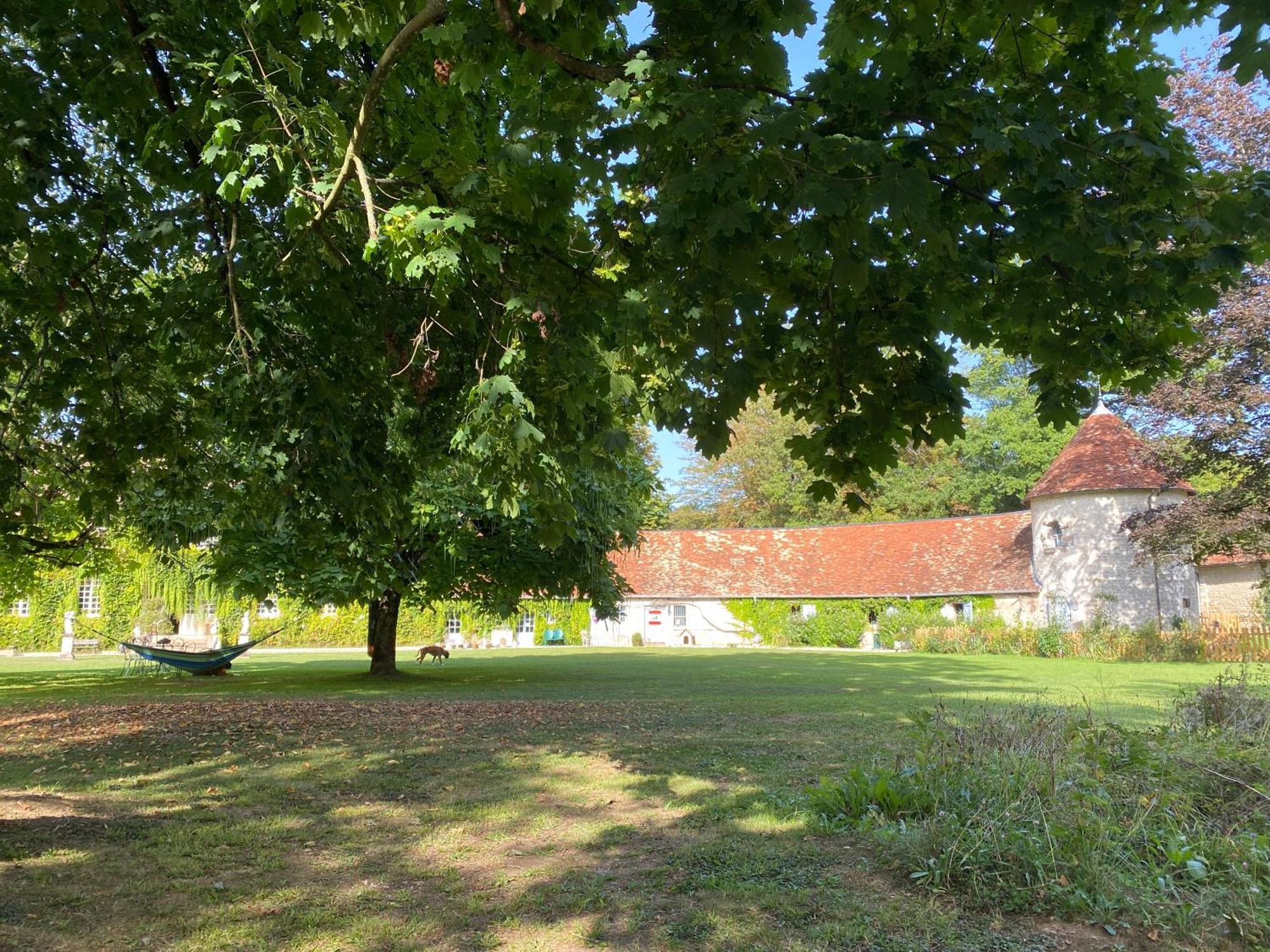 Le Colombier De Malpas Bed & Breakfast Quingey Exterior photo
